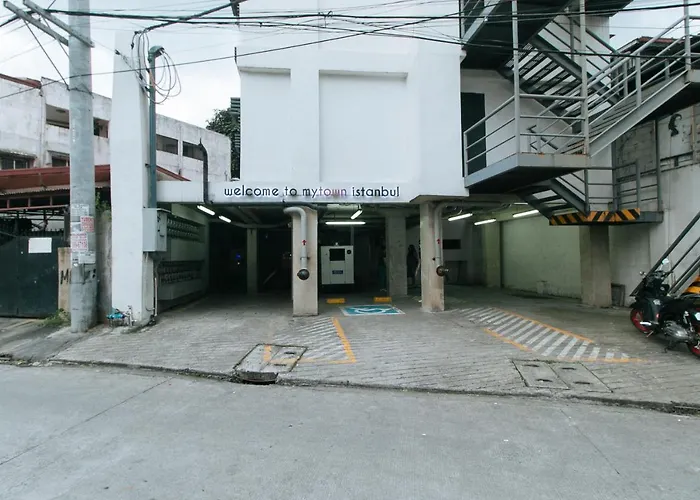 Hotel Reddoorz At Mytown Istanbul Makati - Quarantine