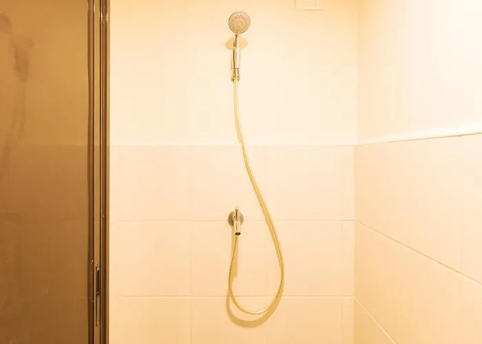 Reddoorz At Mytown Istanbul Makati - Quarantine Hotel